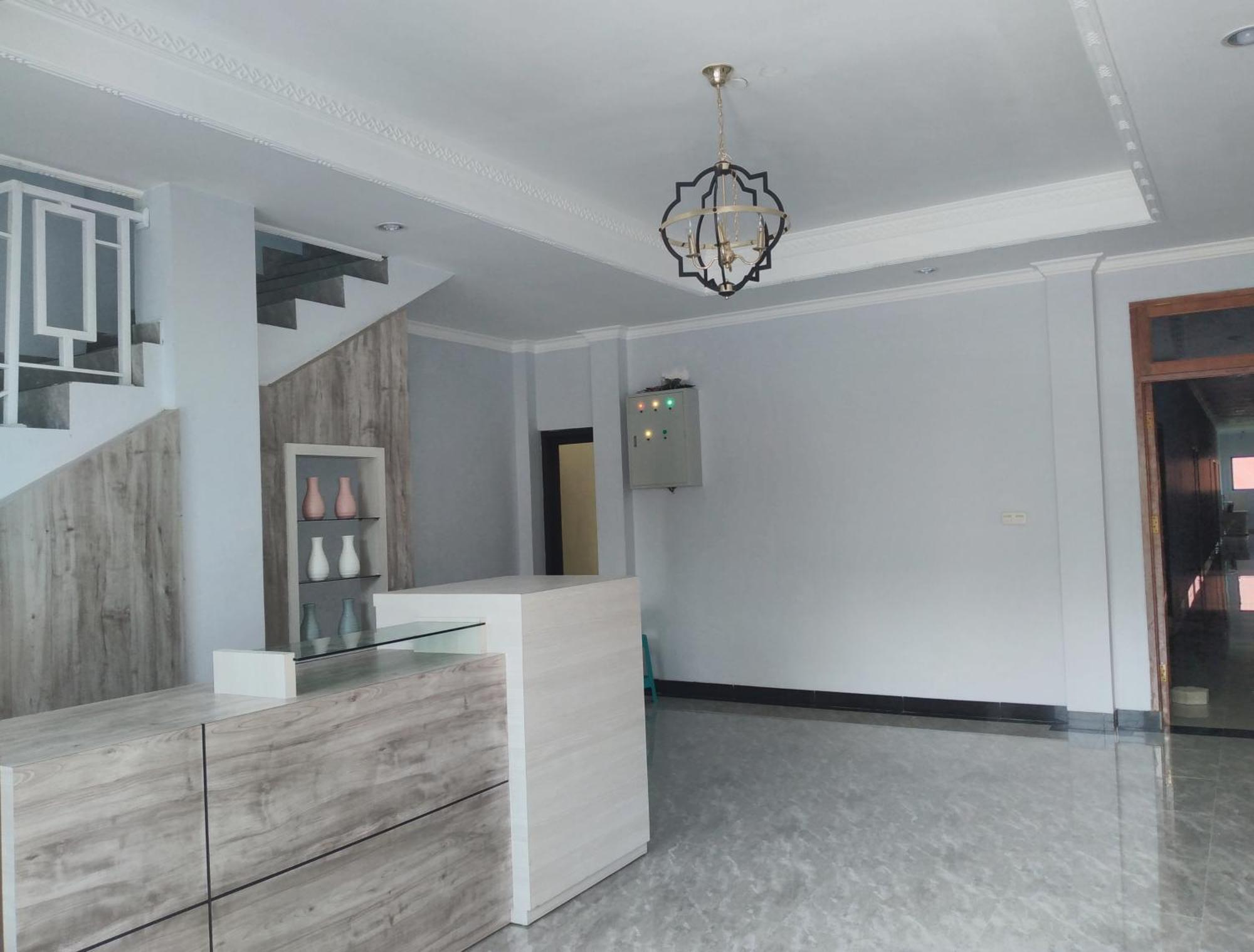 Grha Raf Homestay Makale 外观 照片