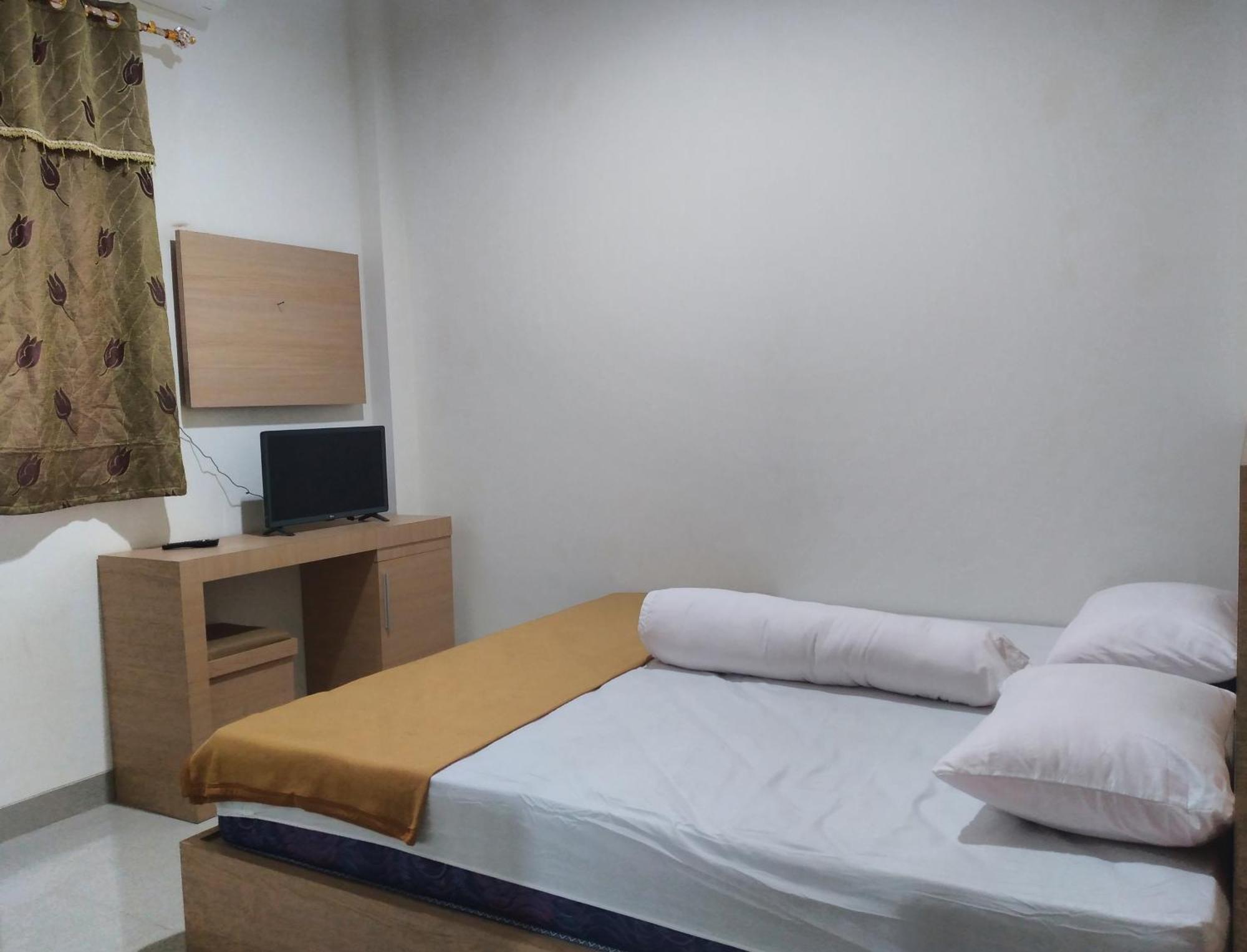 Grha Raf Homestay Makale 外观 照片